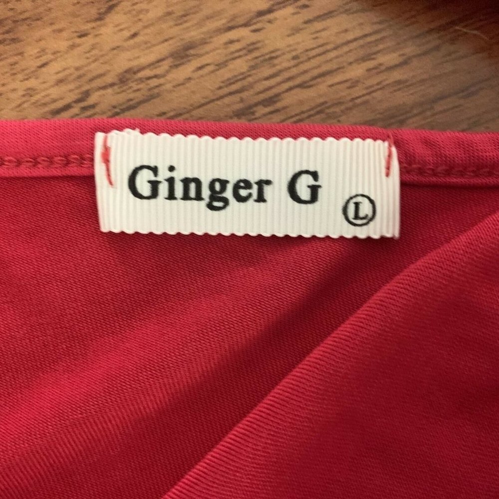 Ginger G sleeveless top Size Large true RED V-Neck Ruffle strap V-back - Picture 6 of 8